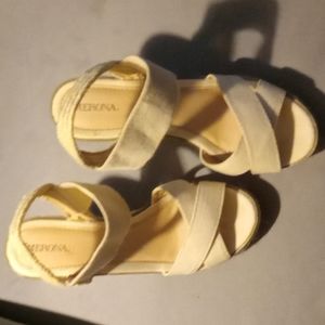 MERONA BEIGE WEDGE SANDLES SIZE 8